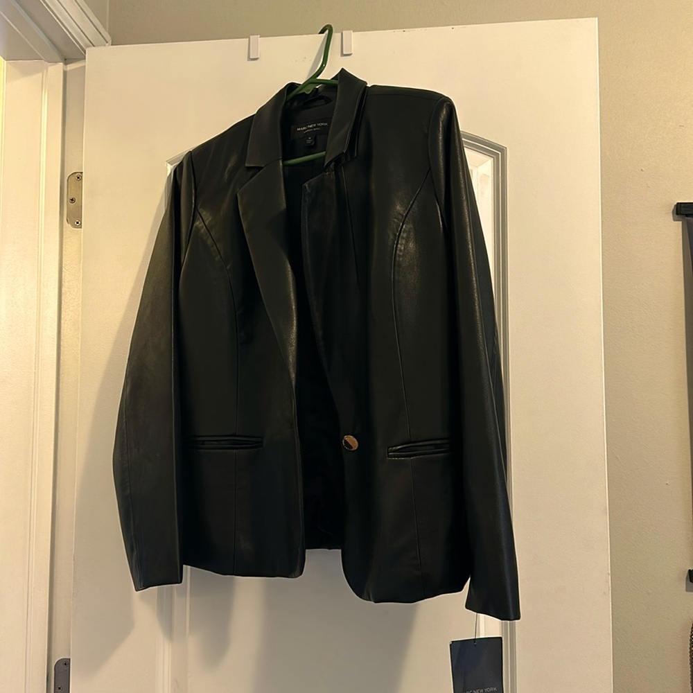 Marc New York Andrew Marc nwt $109 size med
